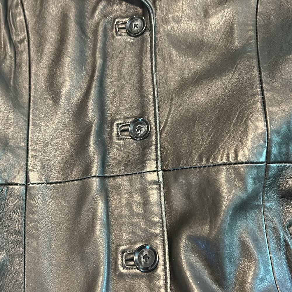 Women's Black Leather Jacket - Picture 9 of 14
